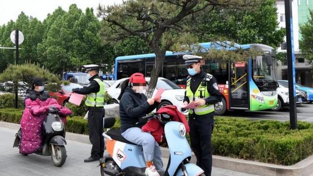 车上路有“5不能”新要求别被罚了才知道j9九游会登录2025年2月起执行电动(图2)
