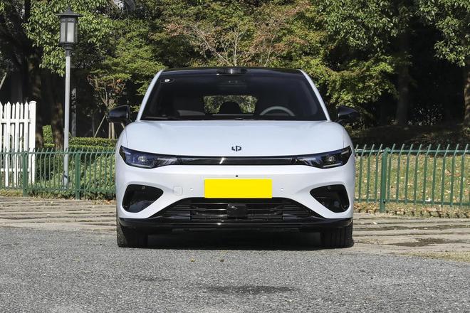 凭何成为“六边形战士”？体验后我懂了j9平台928万起售！零跑Lafa5(图1)