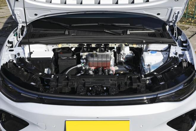 凭何成为“六边形战士”？体验后我懂了j9平台928万起售！零跑Lafa5(图6)