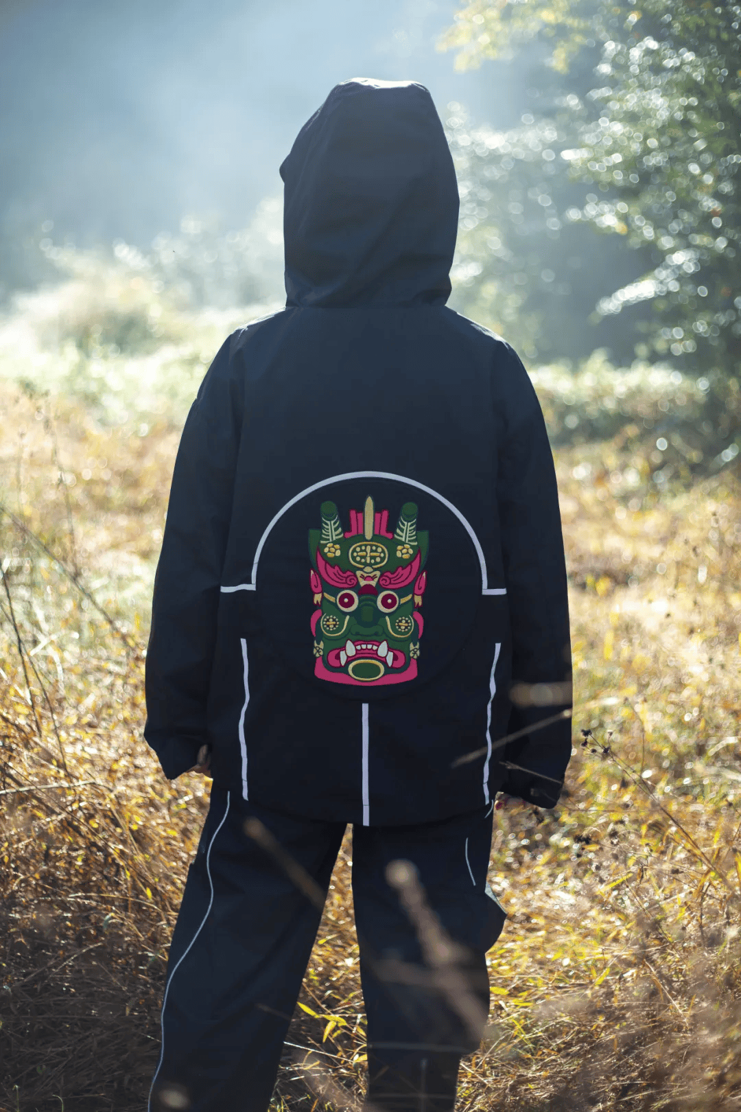 业① 陈果：让非遗扎根户外用设计点亮生活j9九游真人游戏第一平台孵化沃土・萍青创(图3)